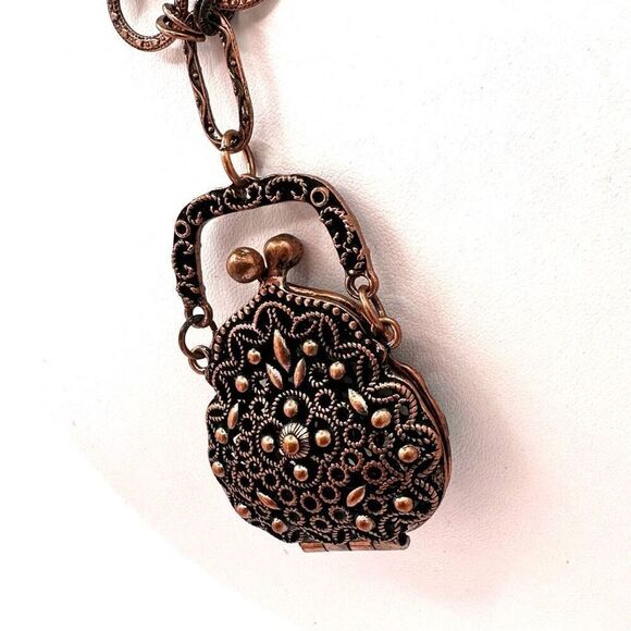 Filagree purse locket pendant necklace - Picture 3 of 14